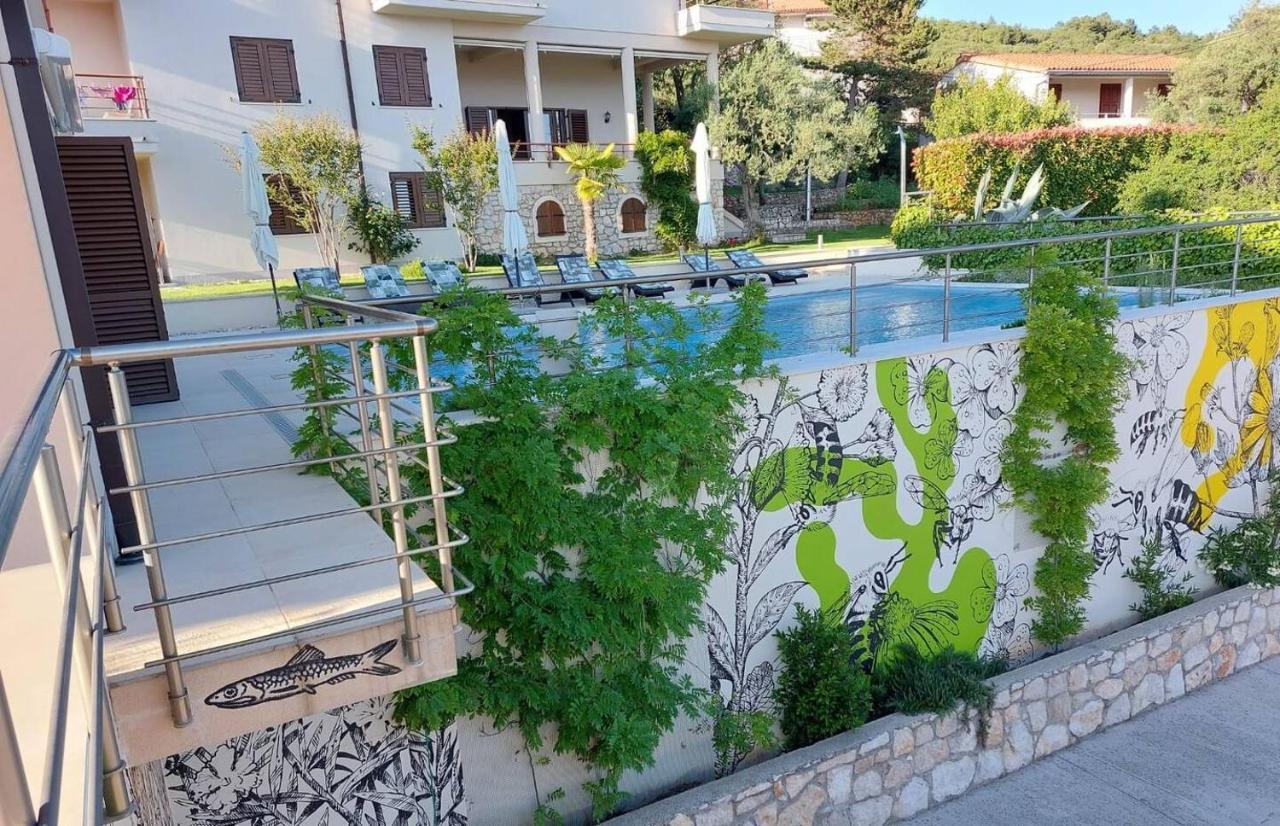 E&T Apartments With A Beautiful Pool ราบัซ ภายนอก รูปภาพ
